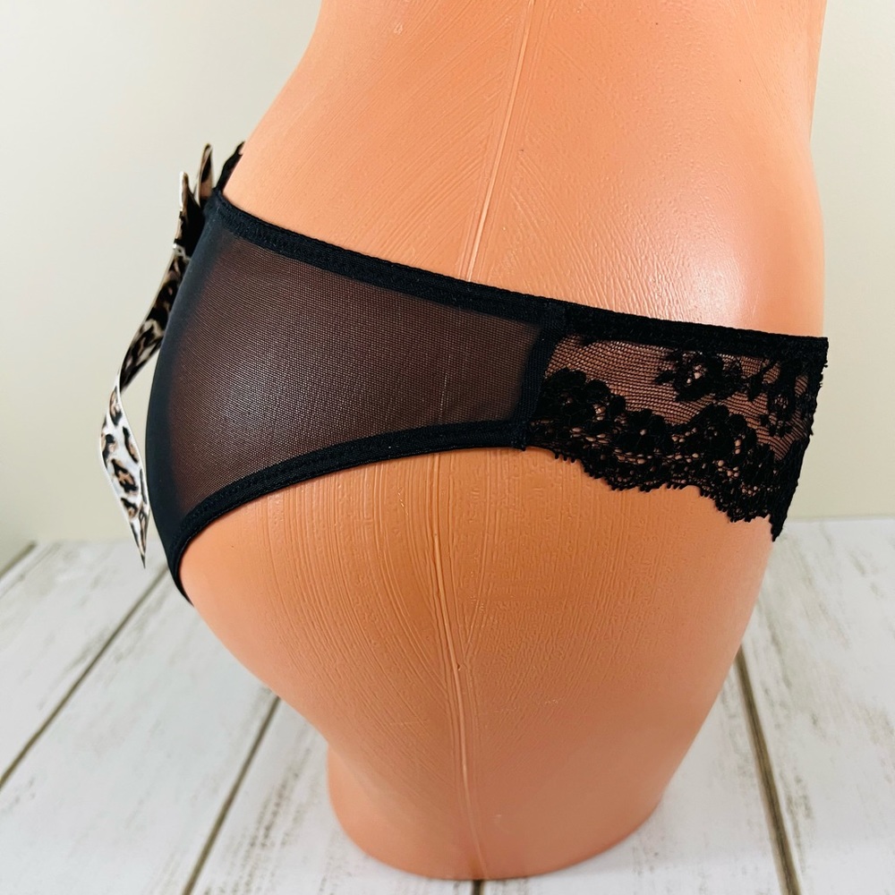 Victoria’s Secret Cheekini Pantie Large Vintage - Picture 3 of 6
